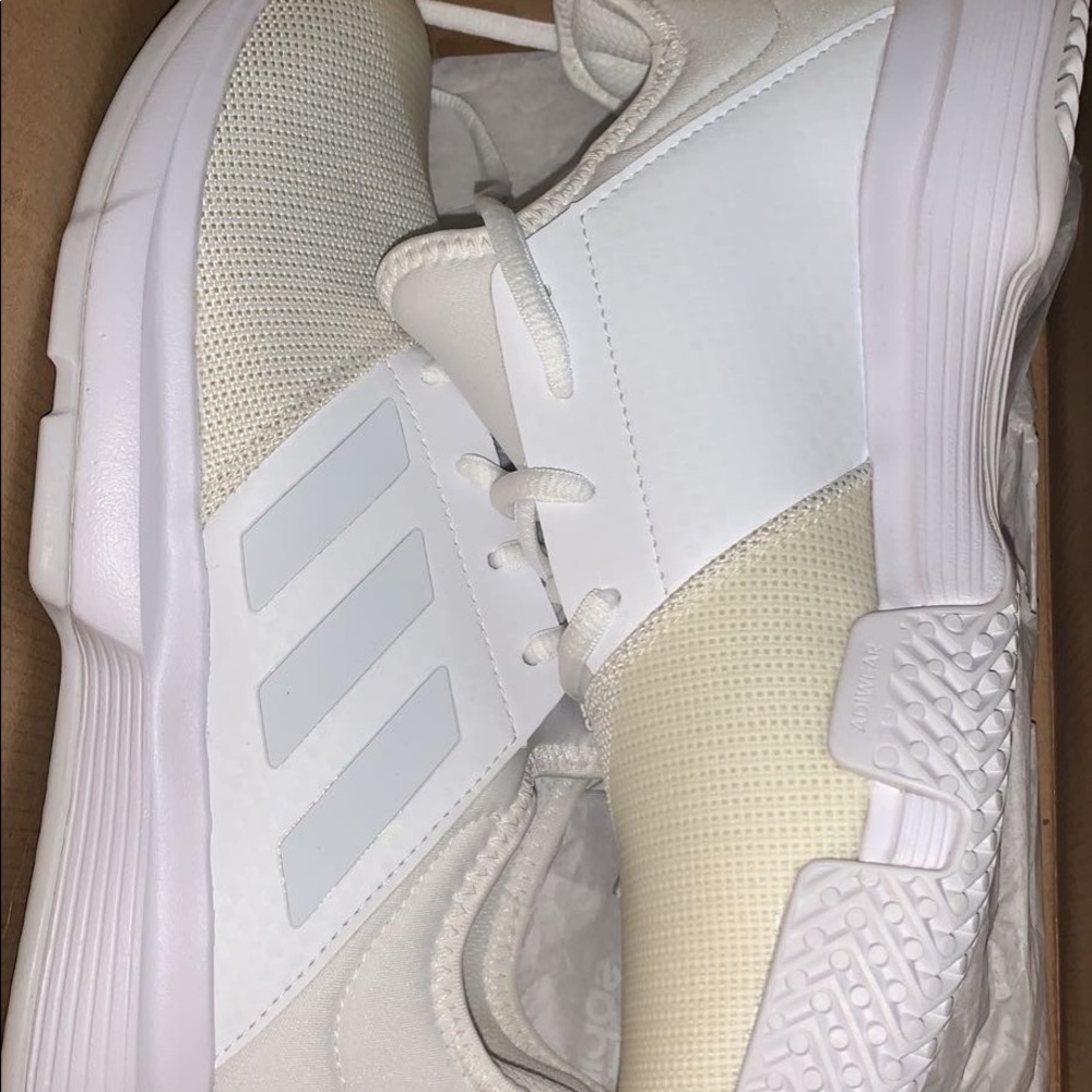 Addias tennis court shoes